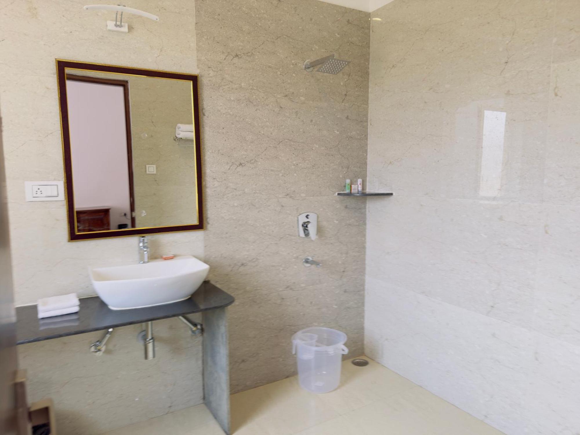 Jag Aravali Resort Udaipur By Naina Staycation - Best For Corporate Events - Family Parties - Mice Exterior foto